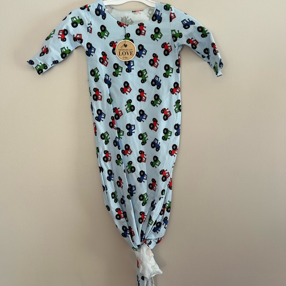 NEW handmade 0/6m tractor knotted gown